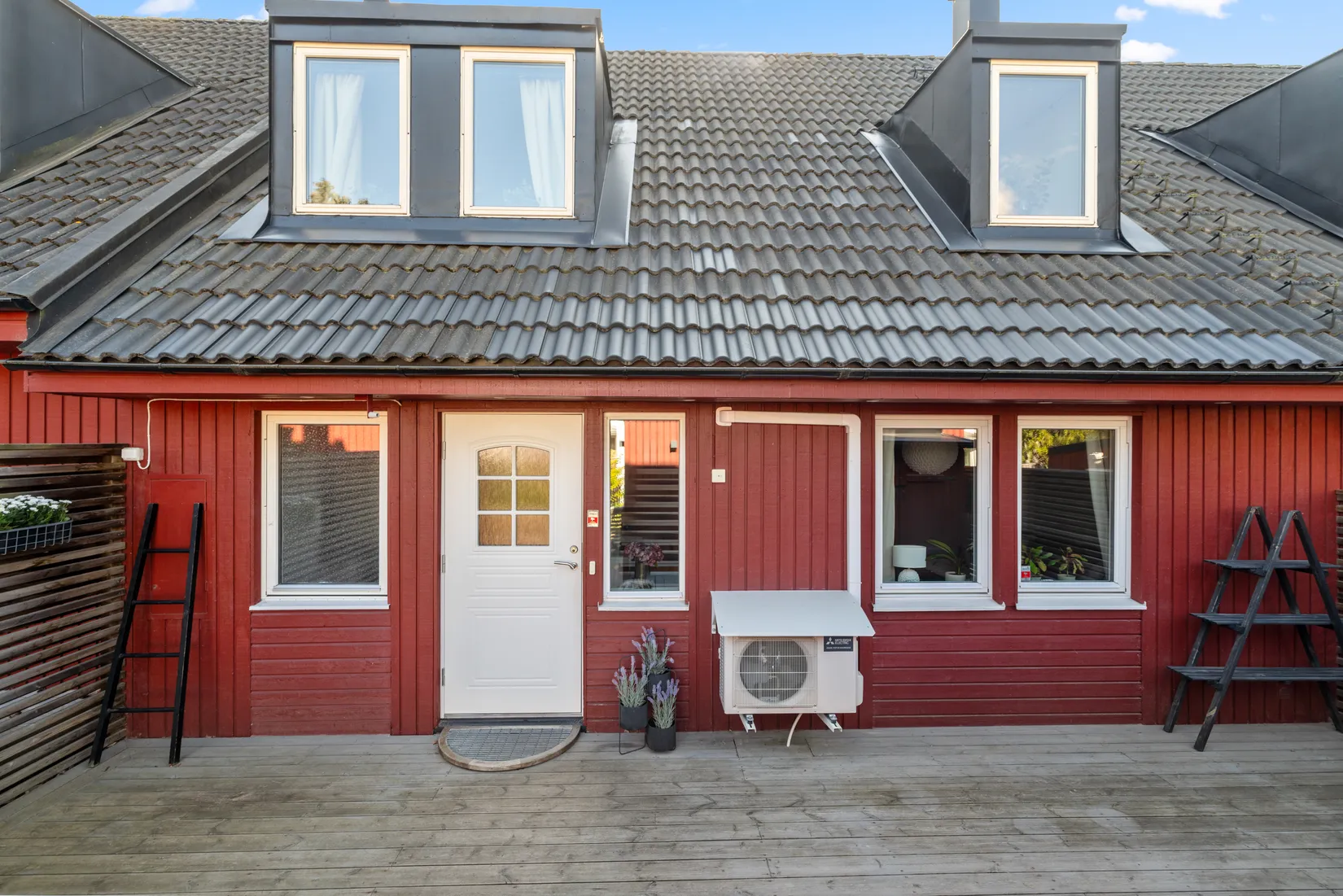 Radhus, Korpvägen 32, Tumba - Skäcklinge, Botkyrka