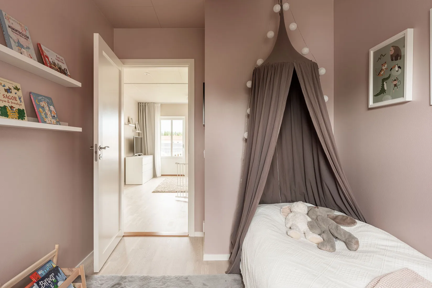 Radhus, Gulsparvvägen 21, Brittsbo, Östersund