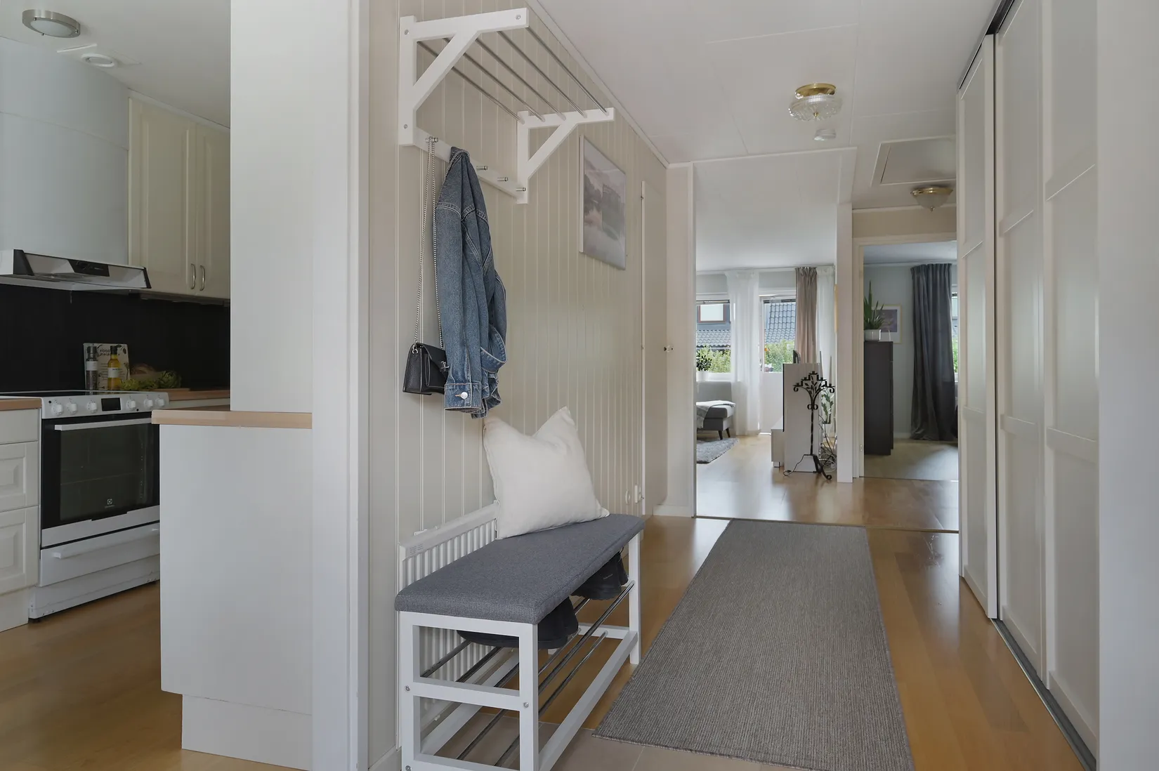 Radhus, Polstjärnans gränd 53, Skälby, Järfälla