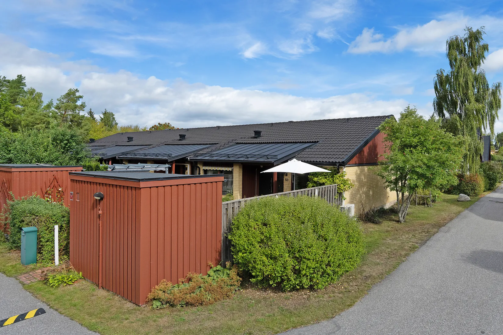 Radhus, Polstjärnans gränd 53, Skälby, Järfälla