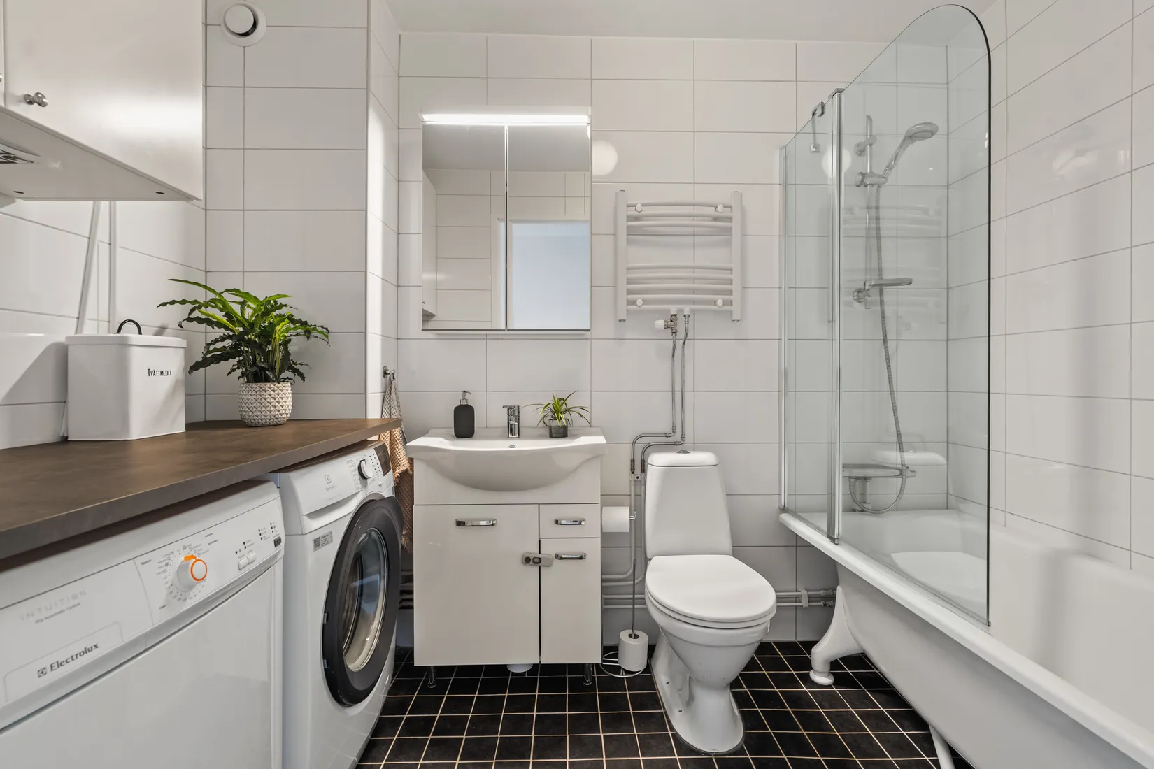 Radhus, Luleåvägen 351, Granloholm, Sundsvall