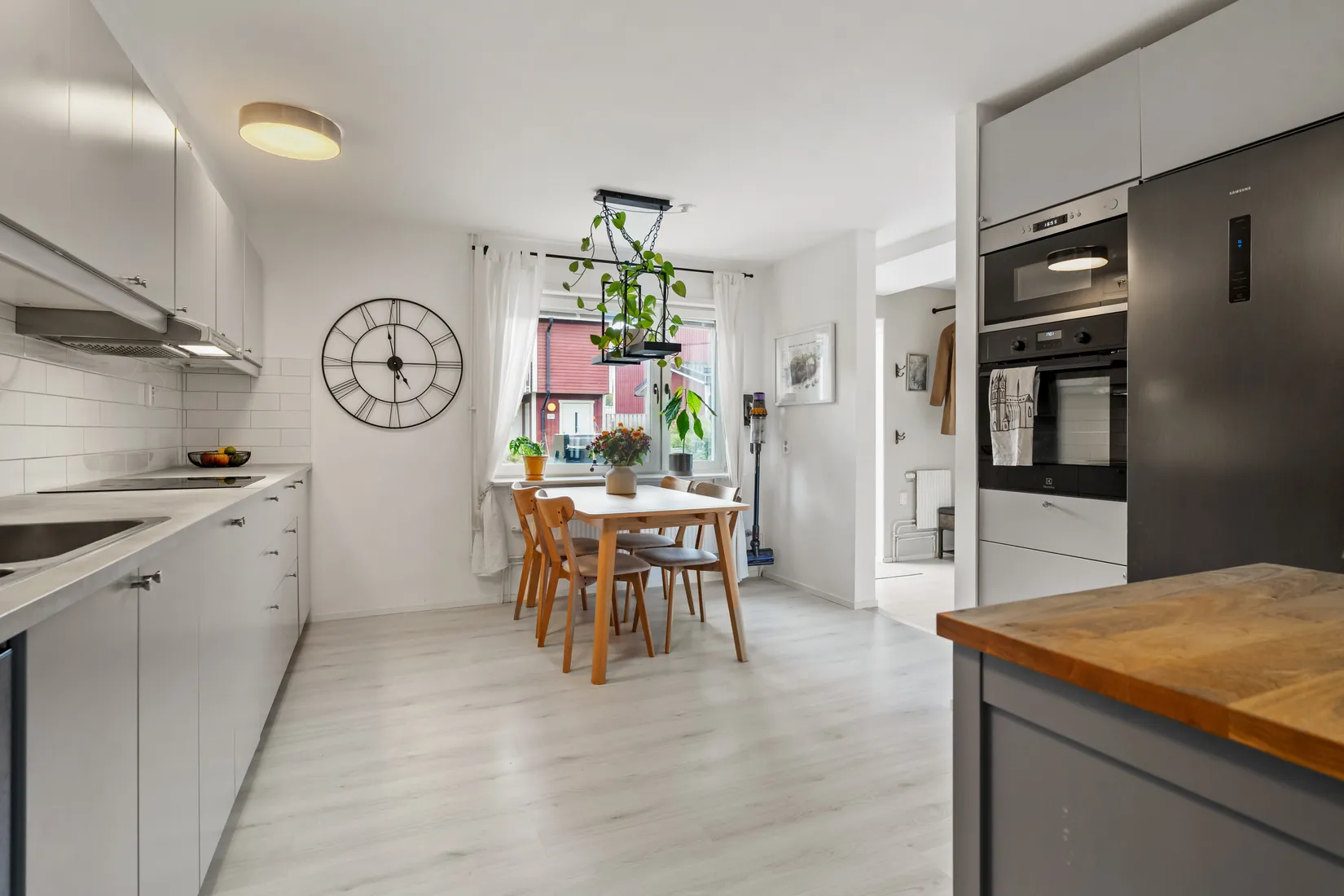Radhus, Luleåvägen 351, Granloholm, Sundsvall