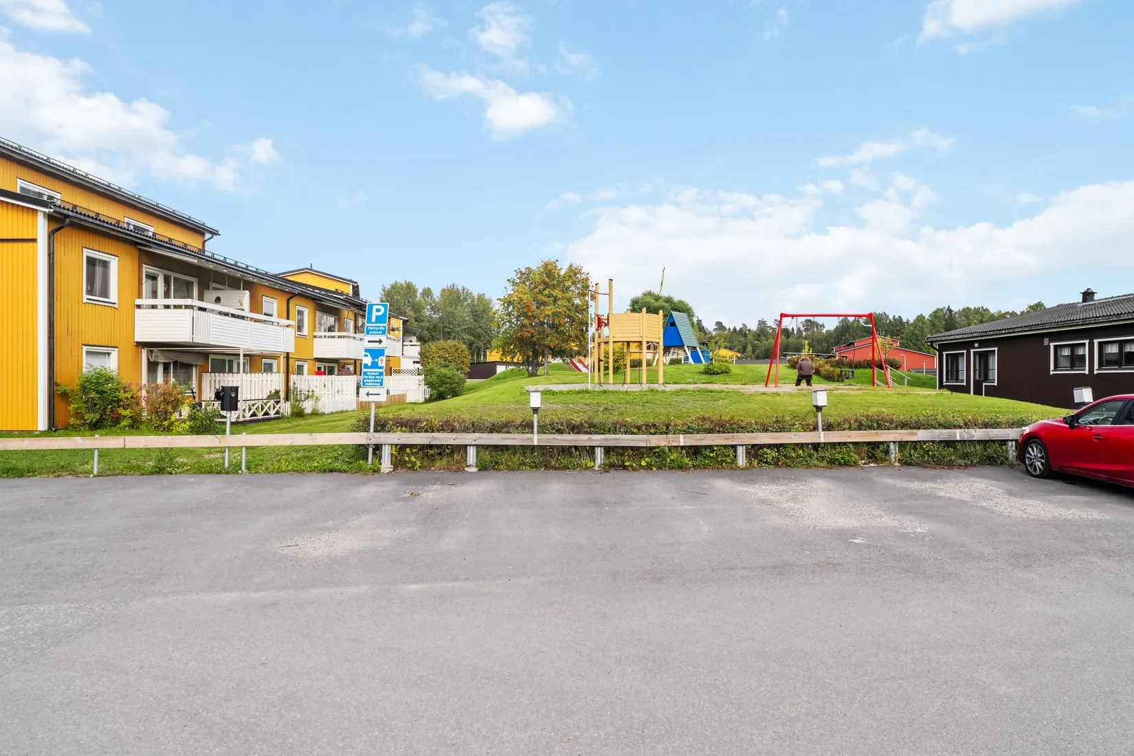 Radhus, Luleåvägen 351, Granloholm, Sundsvall