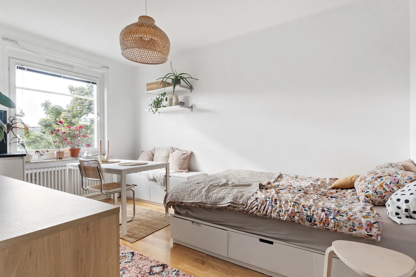 Bostadsrätt, Emågatan 14, 3tr, Bagarmossen, Stockholm