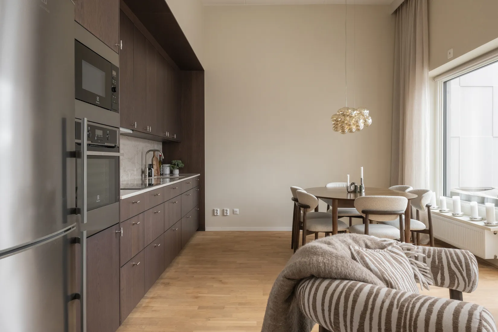 Bostadsrätt, Källtorpsvägen 9, 3,5 meter takhöjd!, Näsby Park, Täby