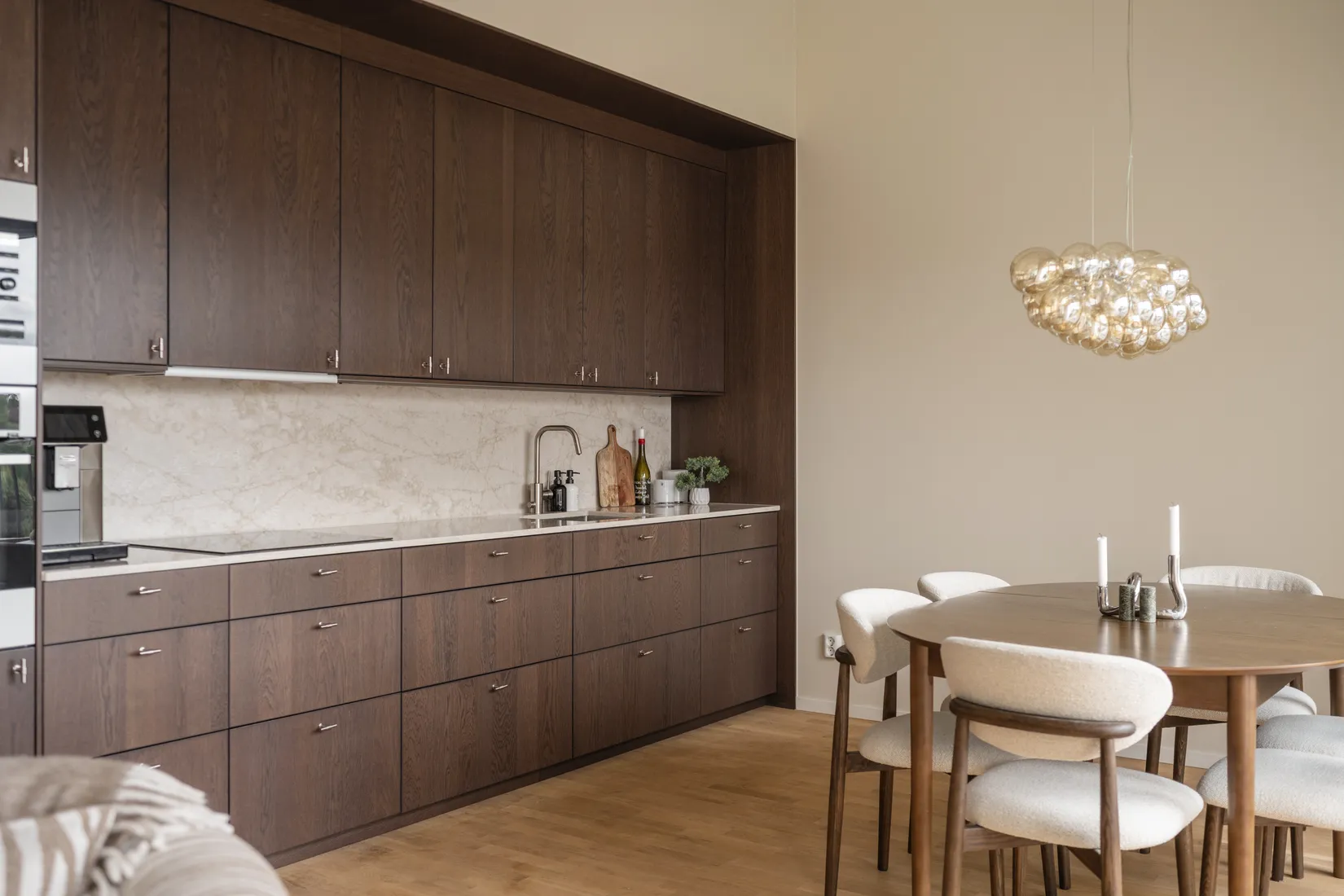 Bostadsrätt, Källtorpsvägen 9, 3,5 meter takhöjd!, Näsby Park, Täby