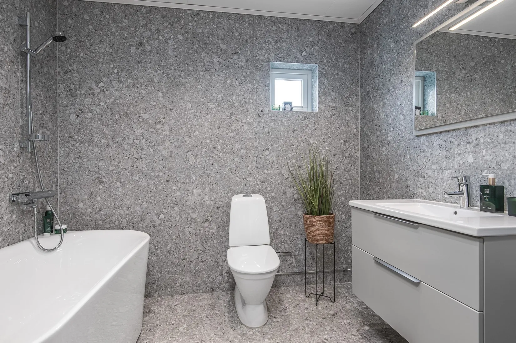 Radhus, Ryssnäsvägen 15A, Svärtinge Skogsbacke, Norrköping