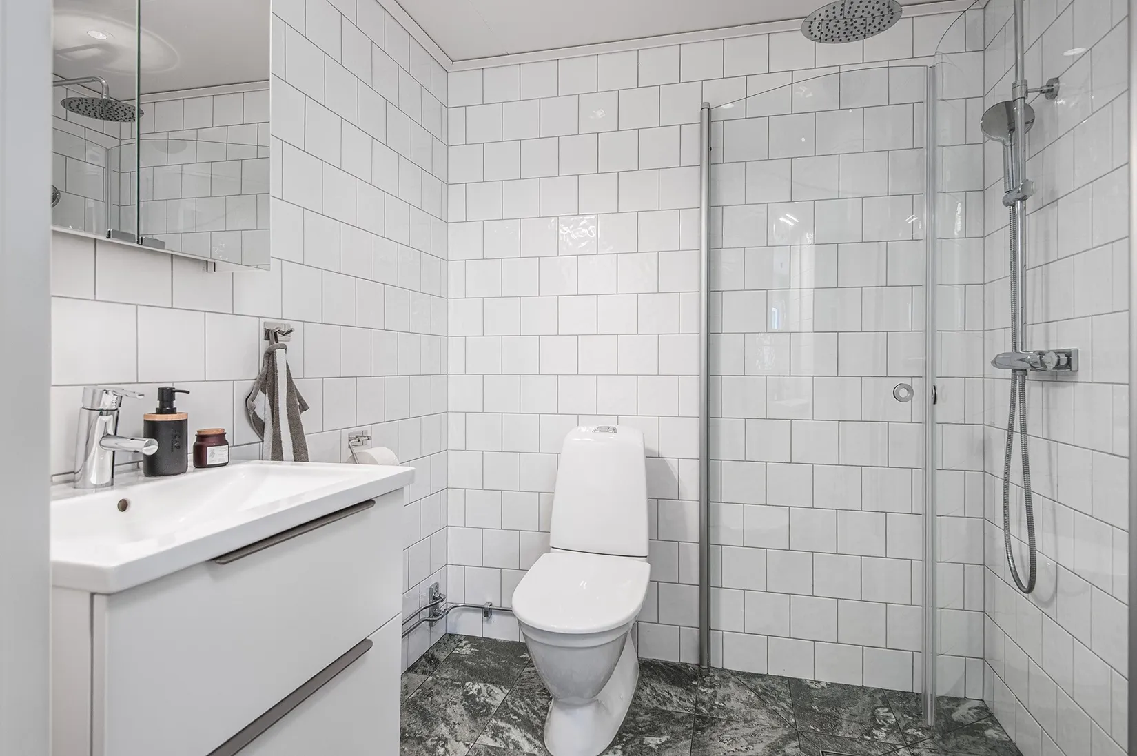 Radhus, Ryssnäsvägen 15A, Svärtinge Skogsbacke, Norrköping