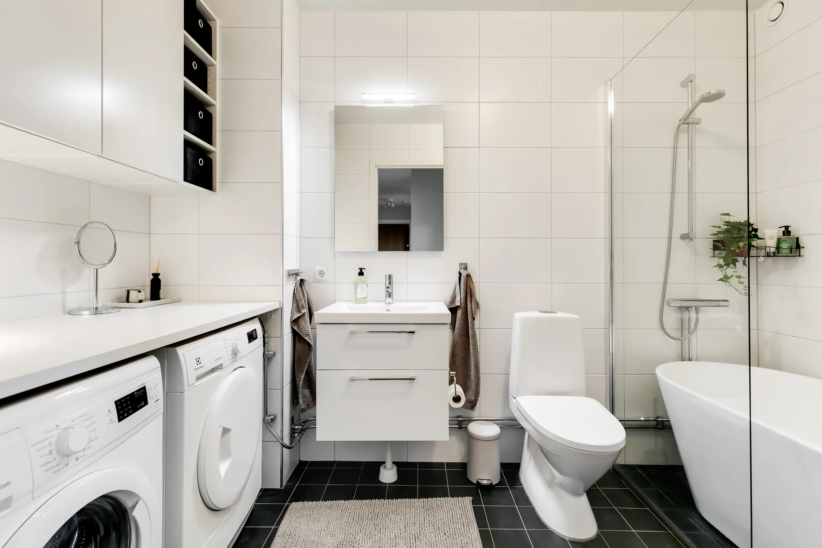 Bostadsrätt, Gustavsbergs allé 36, Porslinskvarteren, Gustavsbergs Hamn, Värmdö