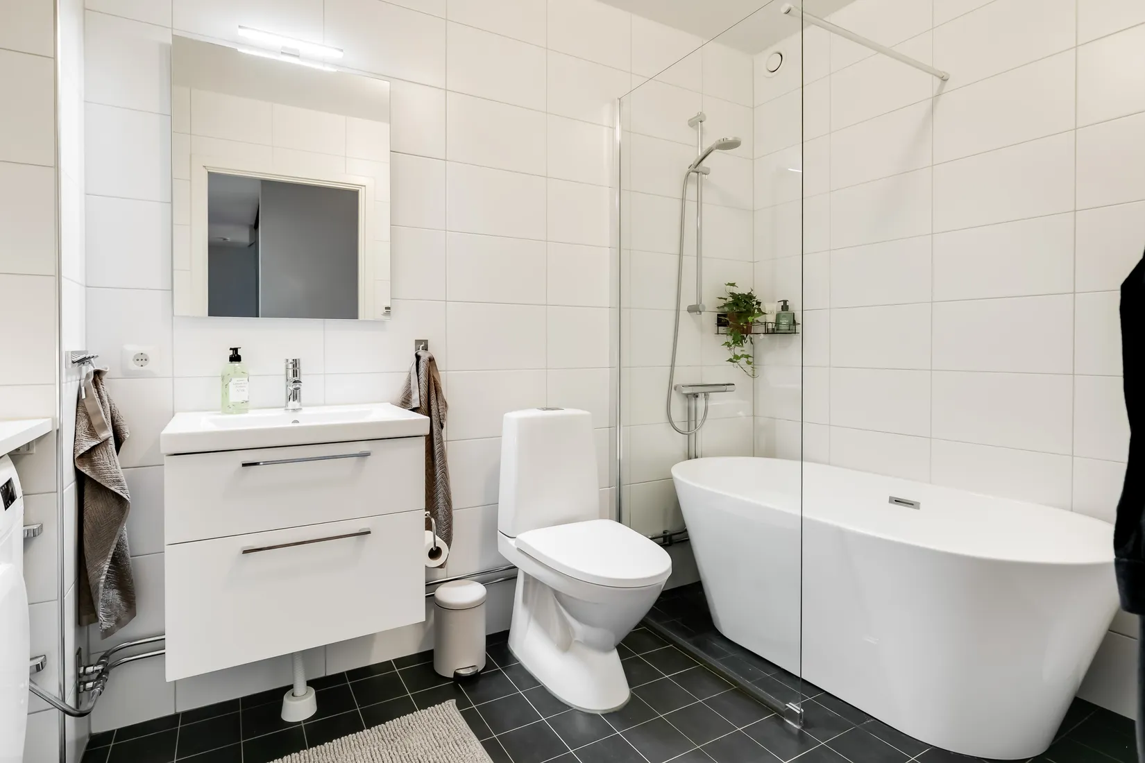 Bostadsrätt, Gustavsbergs allé 36, Porslinskvarteren, Gustavsbergs Hamn, Värmdö