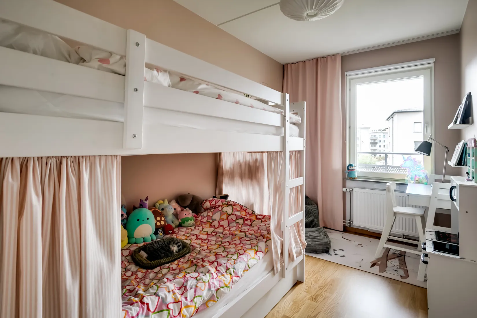 Bostadsrätt, Gustavsbergs allé 36, Porslinskvarteren, Gustavsbergs Hamn, Värmdö
