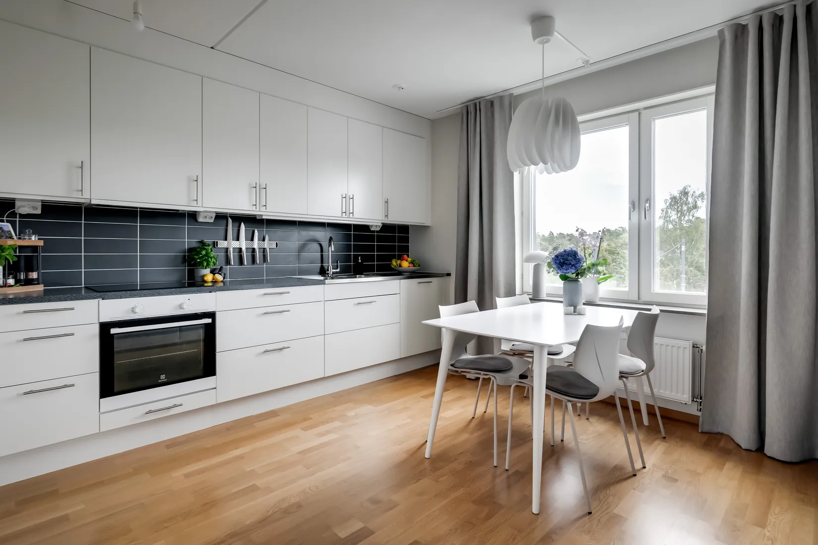 Bostadsrätt, Gustavsbergs allé 36, Porslinskvarteren, Gustavsbergs Hamn, Värmdö