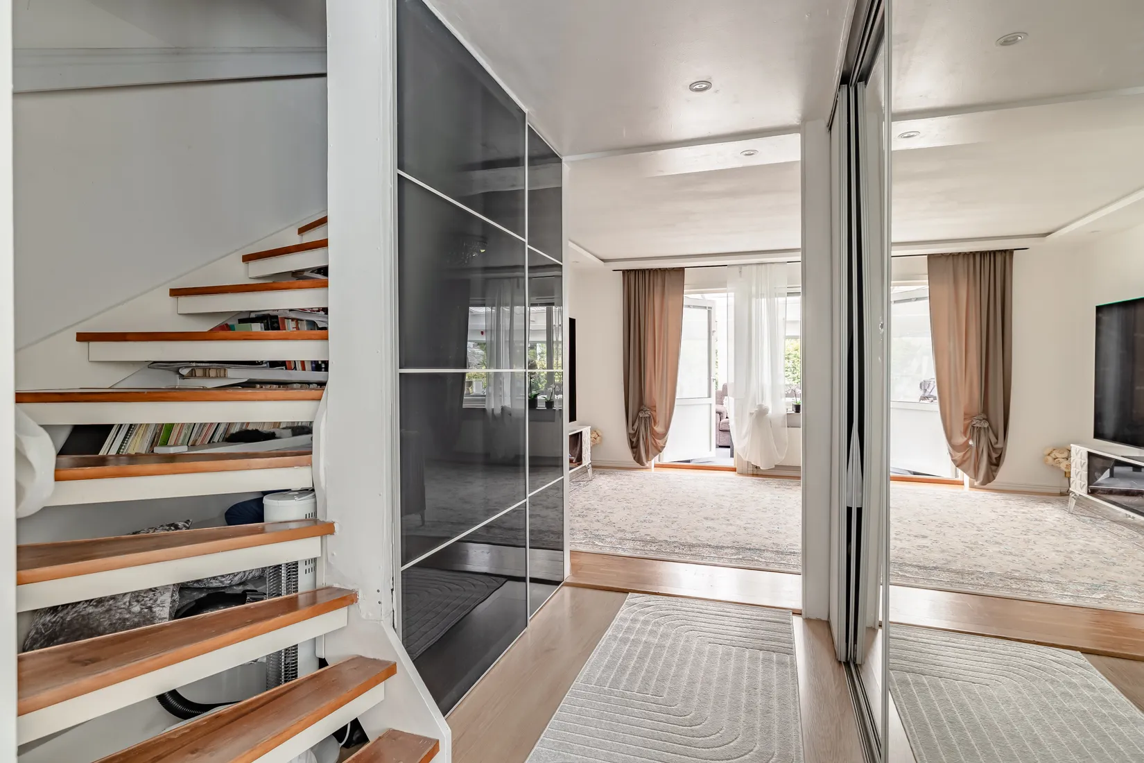 Radhus, Flöjtgatan 74, Karlstad