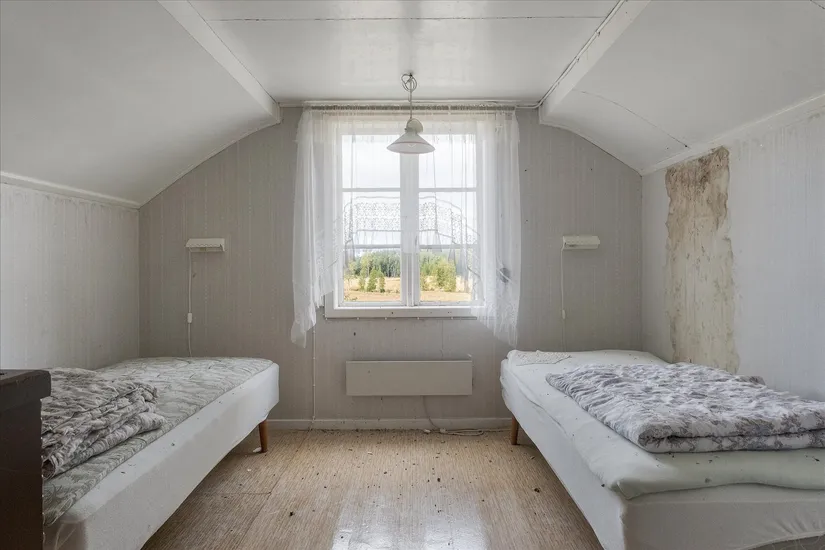 Gård/Skog, Röane 19, Munkedal
