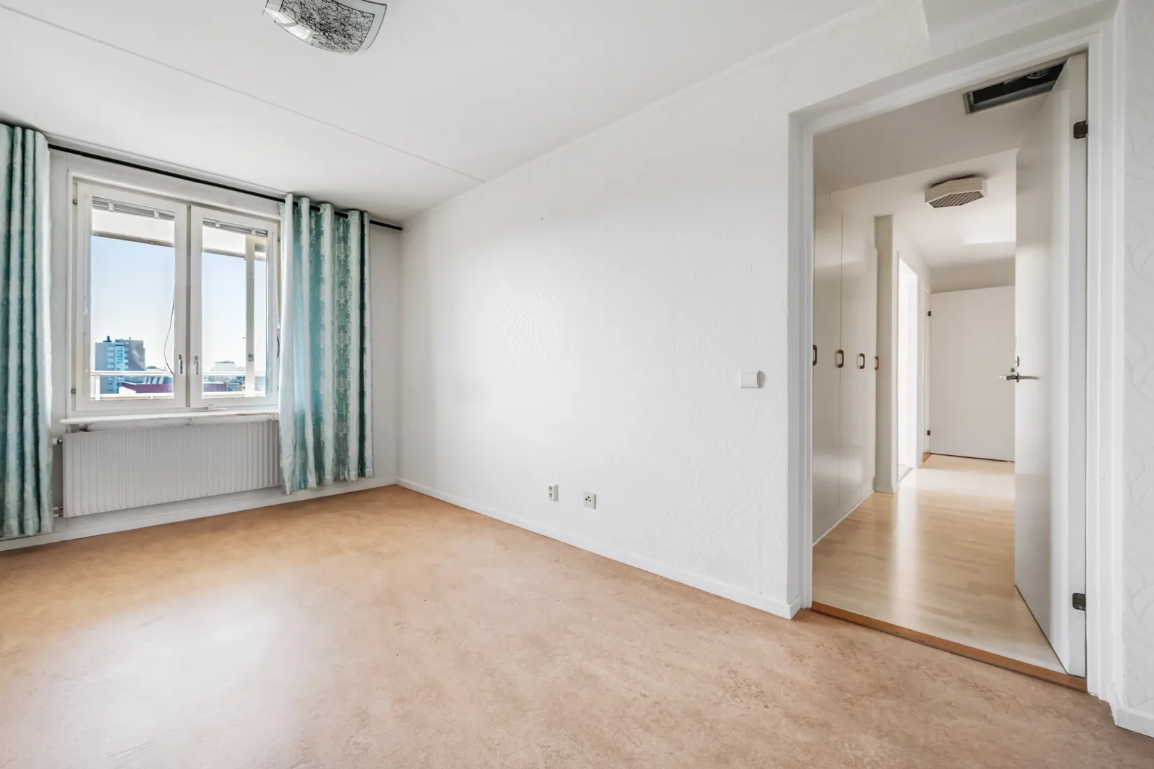 Bostadsrätt, Tornérplatsen 30, 8tr , Jakobsbergs centrum , Järfälla