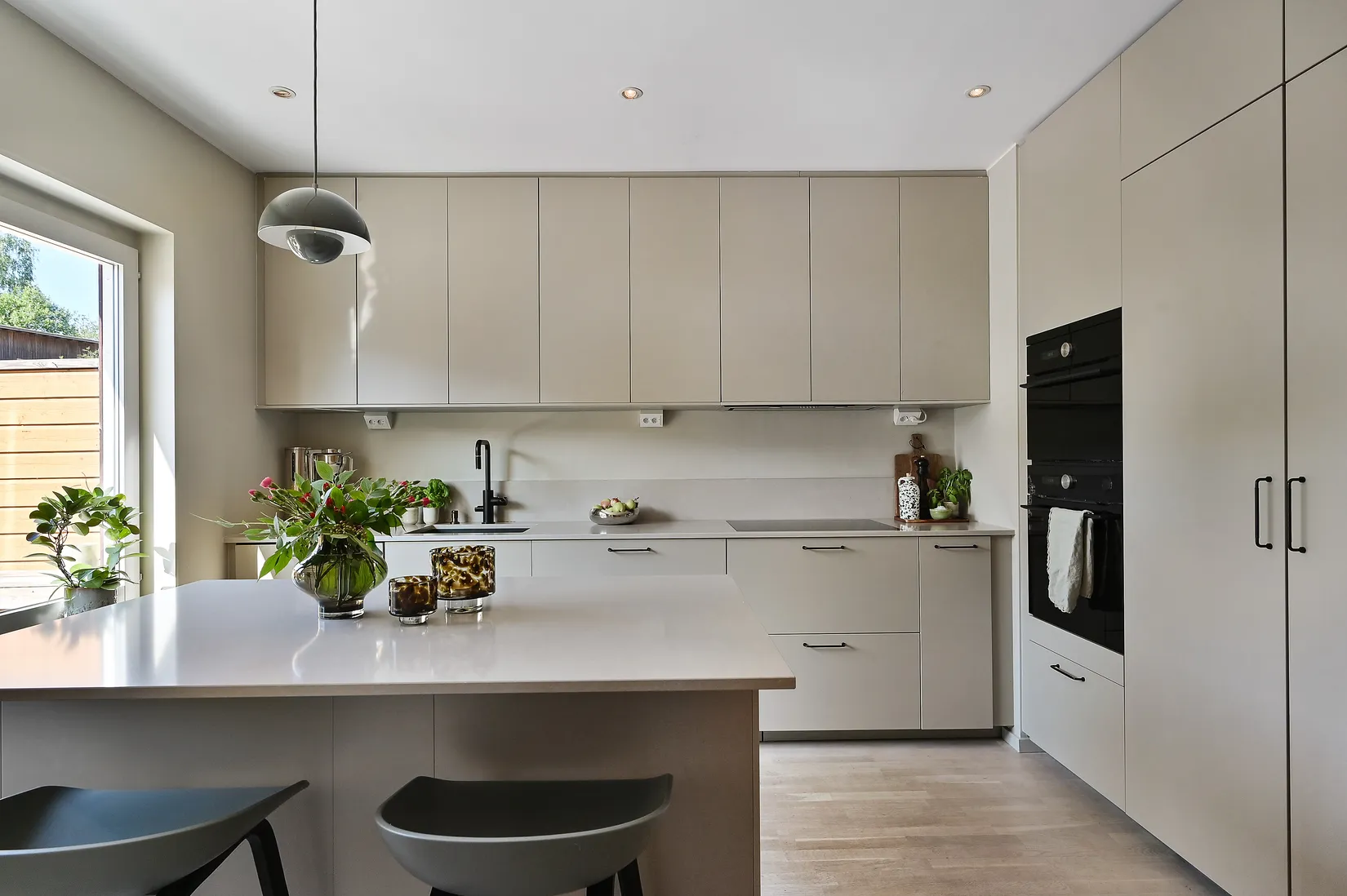 Radhus, Gällsta bygränd 7, Gällstaö, Ekerö