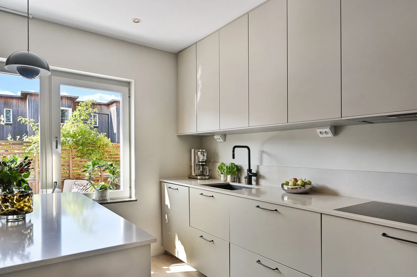 Radhus, Gällsta bygränd 7, Gällstaö, Ekerö