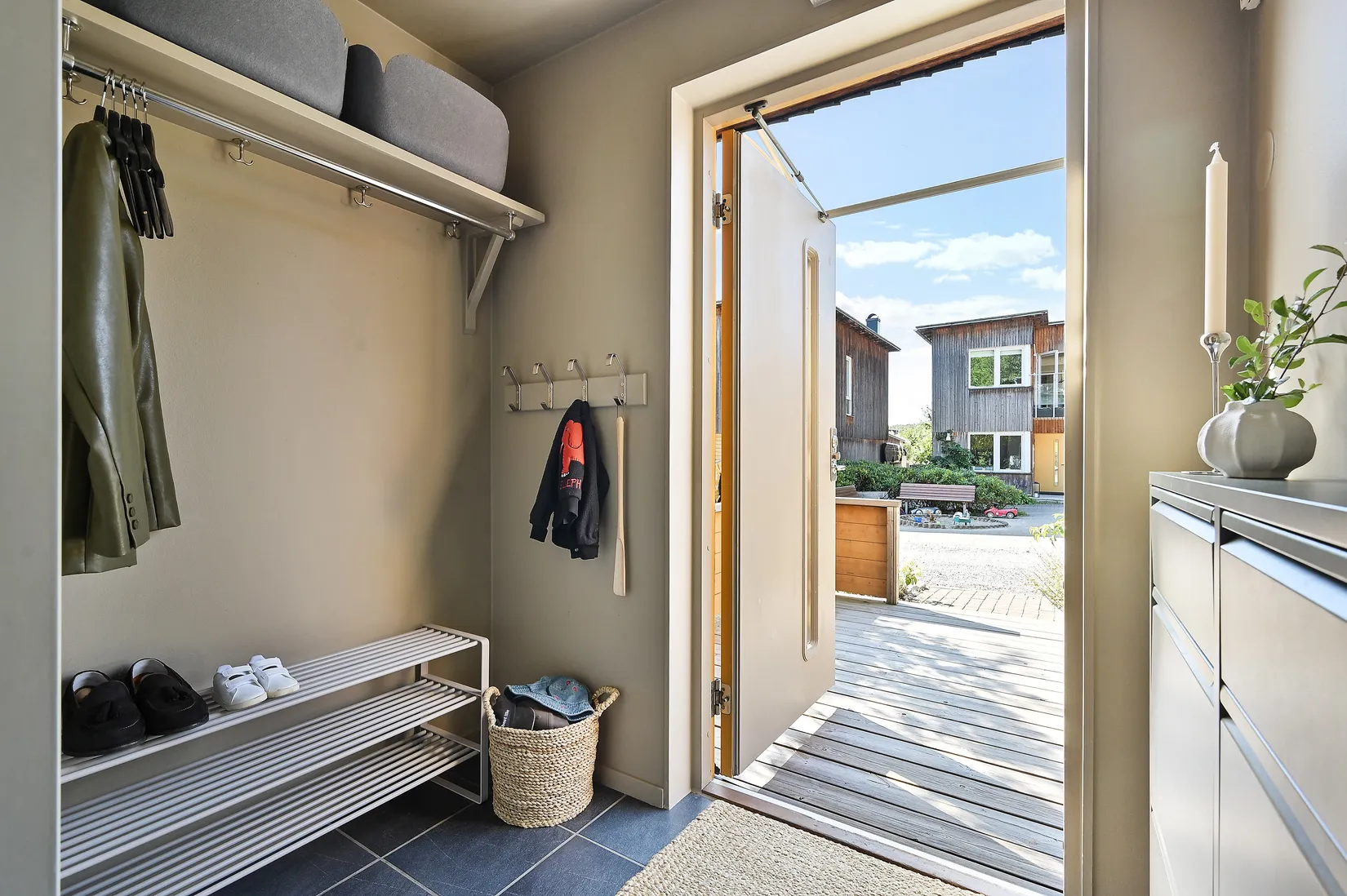 Radhus, Gällsta bygränd 7, Gällstaö, Ekerö