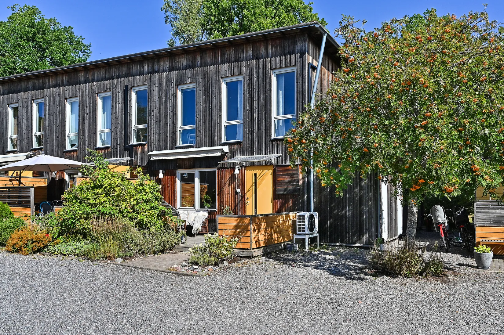 Radhus, Gällsta bygränd 7, Gällstaö, Ekerö