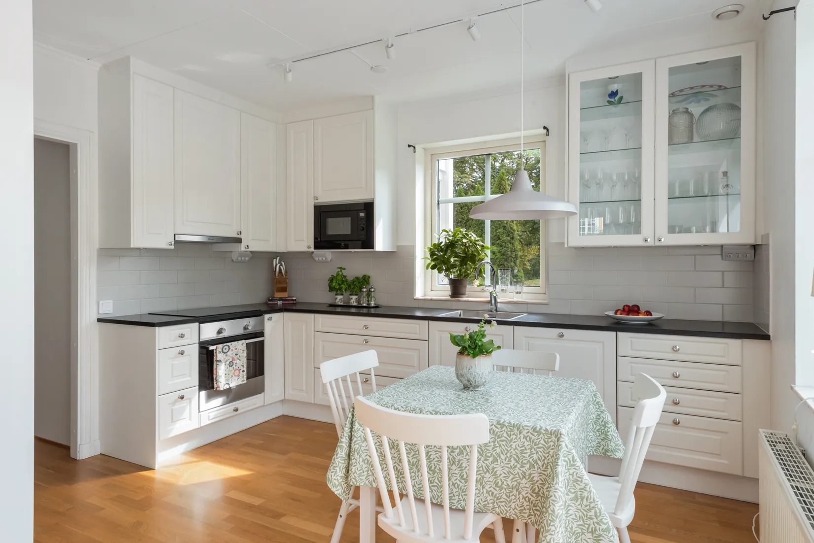 Villa, Trefaldighetsvägen 41, Gribbylund, Täby