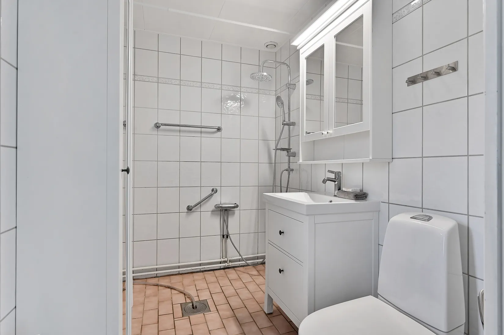 Radhus, Björkuddsvägen 26A, Ekebyhov, Ekerö