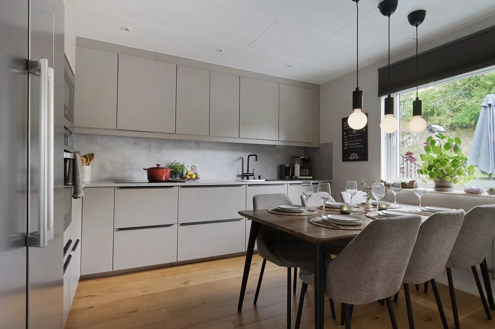 Radhus, Balettvägen 33, Trångsund, Huddinge