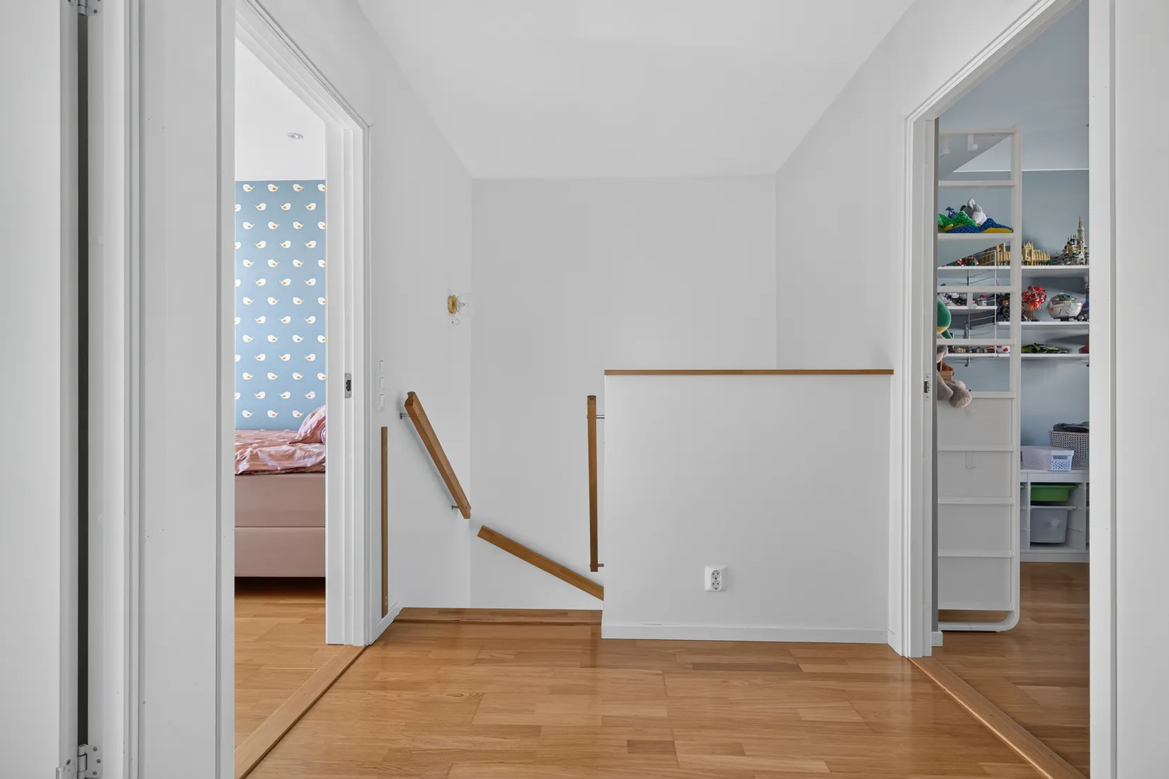 Radhus, Ulsavilagatan 25A, Norra Ormesta, Örebro
