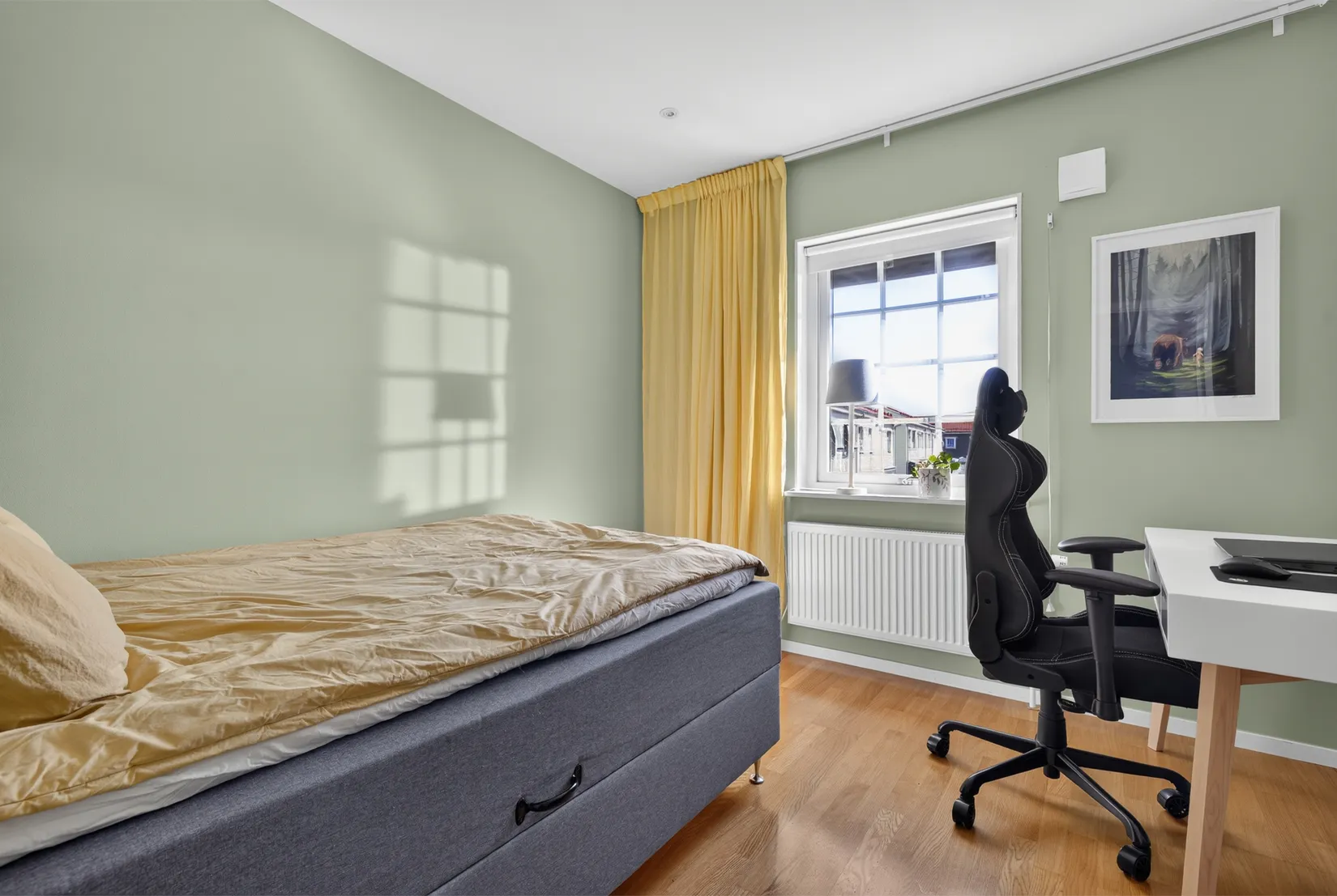 Radhus, Ulsavilagatan 25A, Norra Ormesta, Örebro