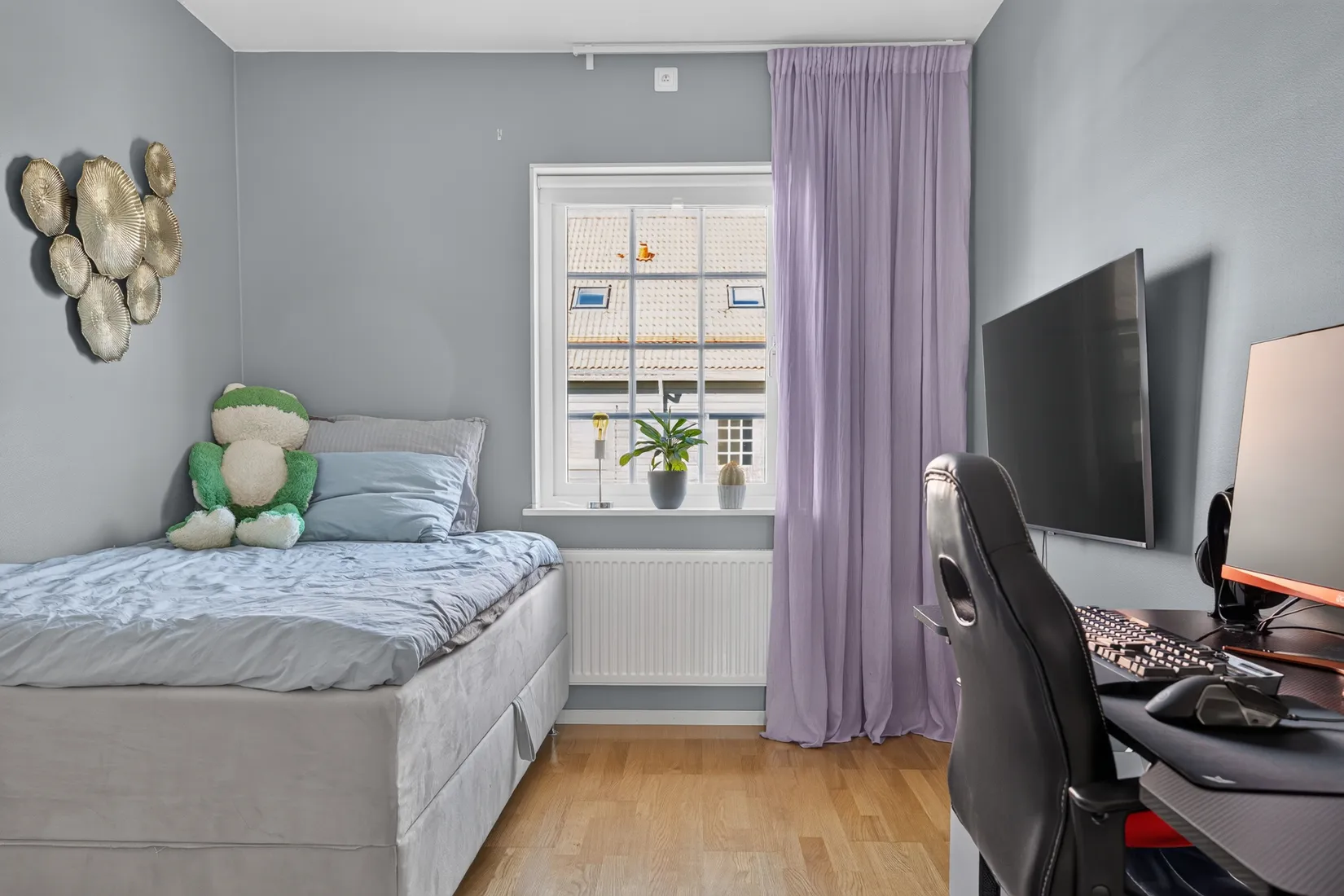 Radhus, Ulsavilagatan 25A, Norra Ormesta, Örebro