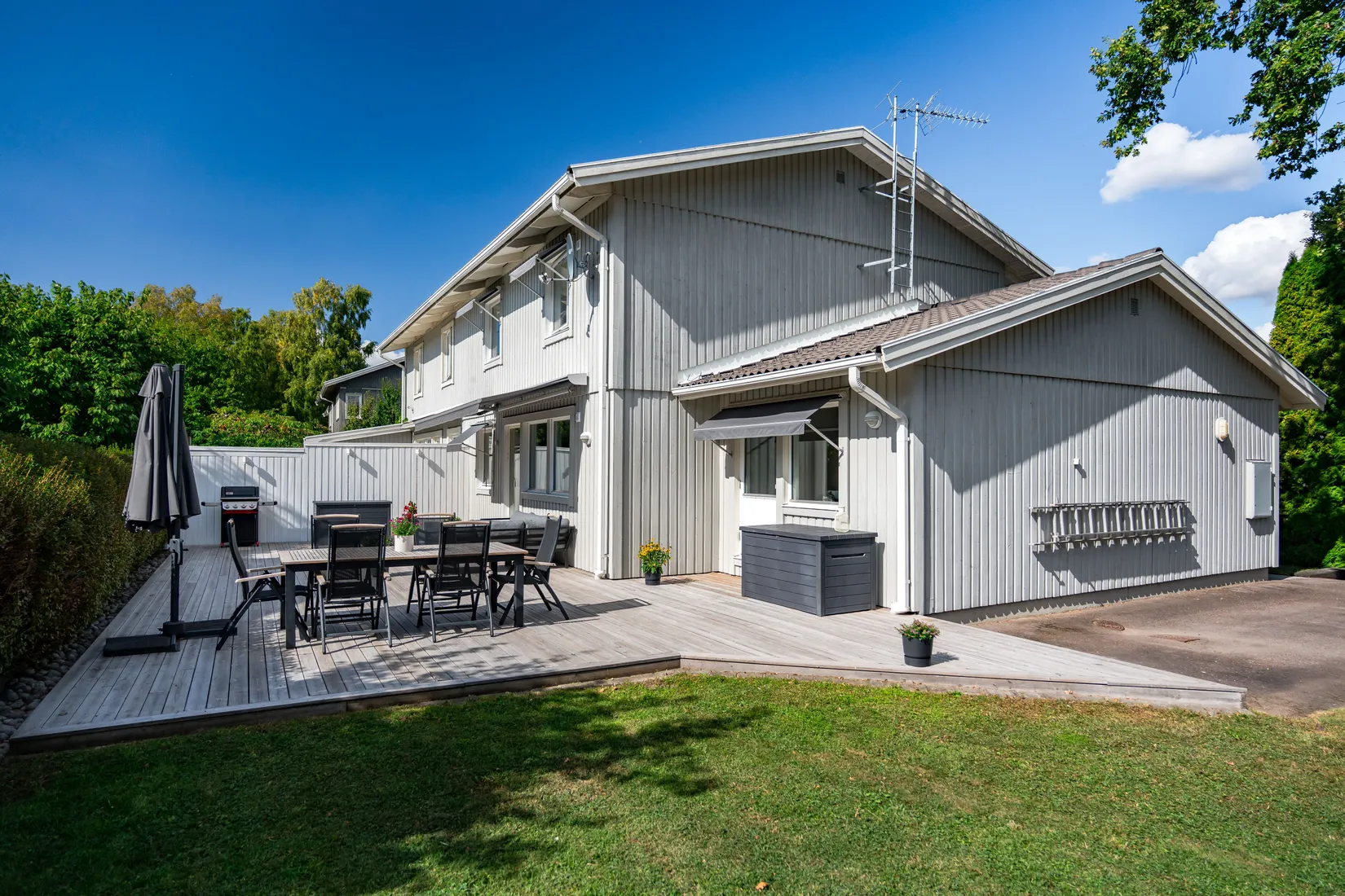 Radhus, Herrgårdsvägen 11, Sunnersta, Uppsala