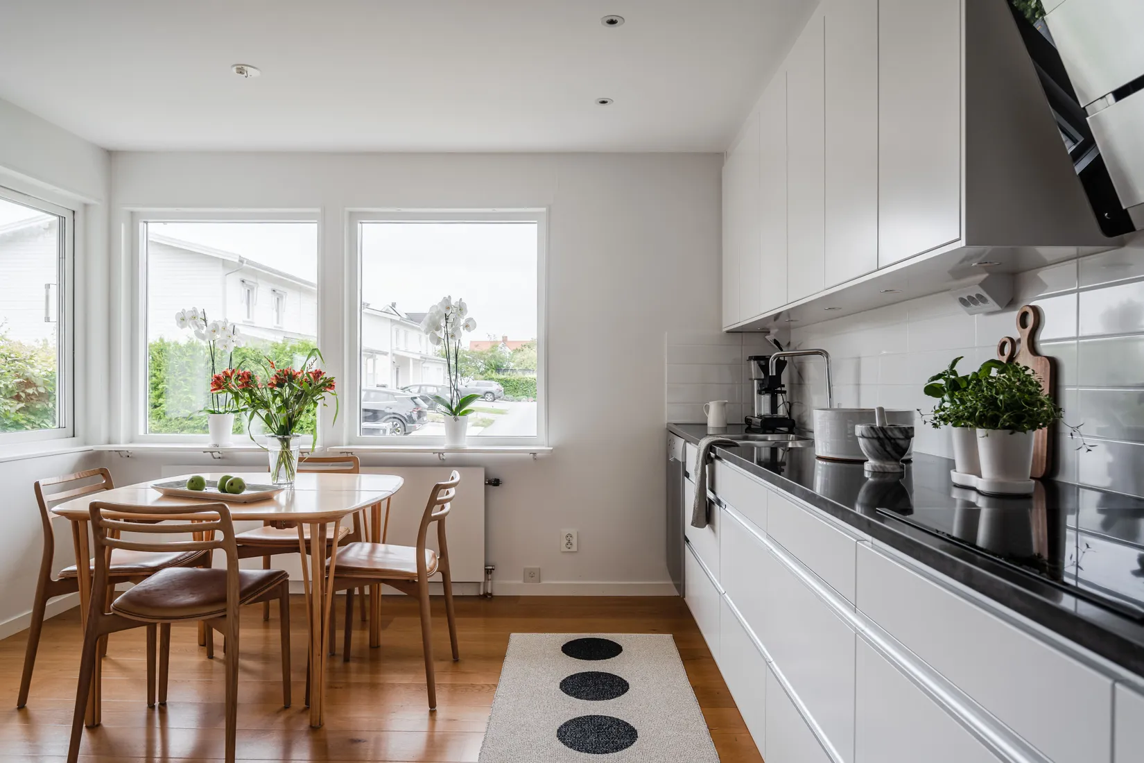 Radhus, Herrgårdsvägen 11, Sunnersta, Uppsala