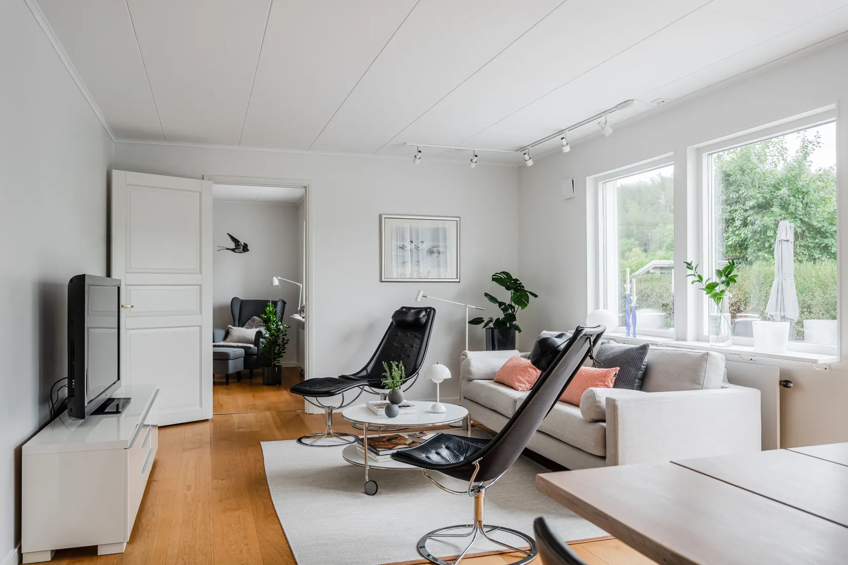 Radhus, Herrgårdsvägen 11, Sunnersta, Uppsala