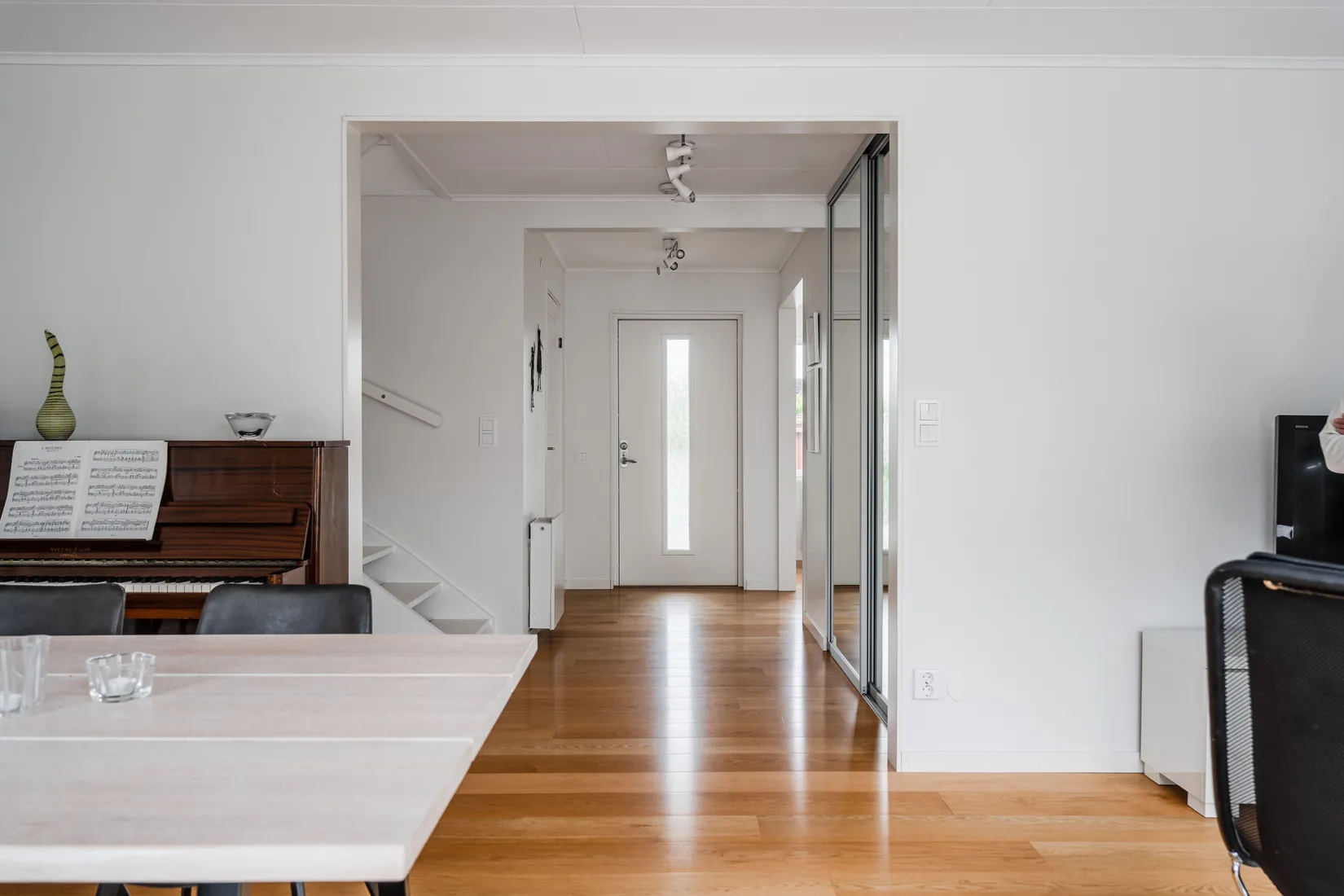 Radhus, Herrgårdsvägen 11, Sunnersta, Uppsala
