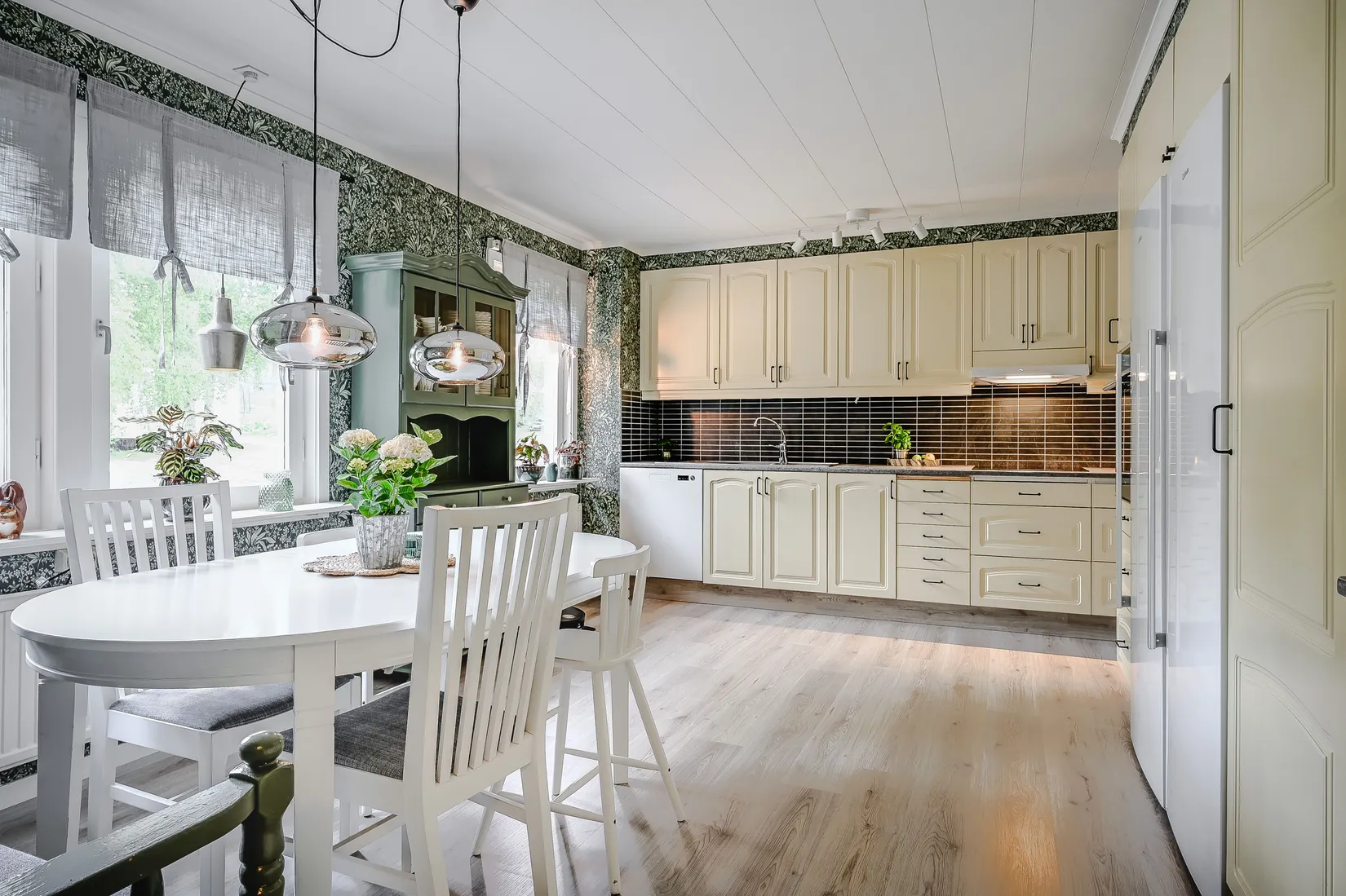 Villa, Lärarvägen 4, Bredbyn, Örnsköldsvik