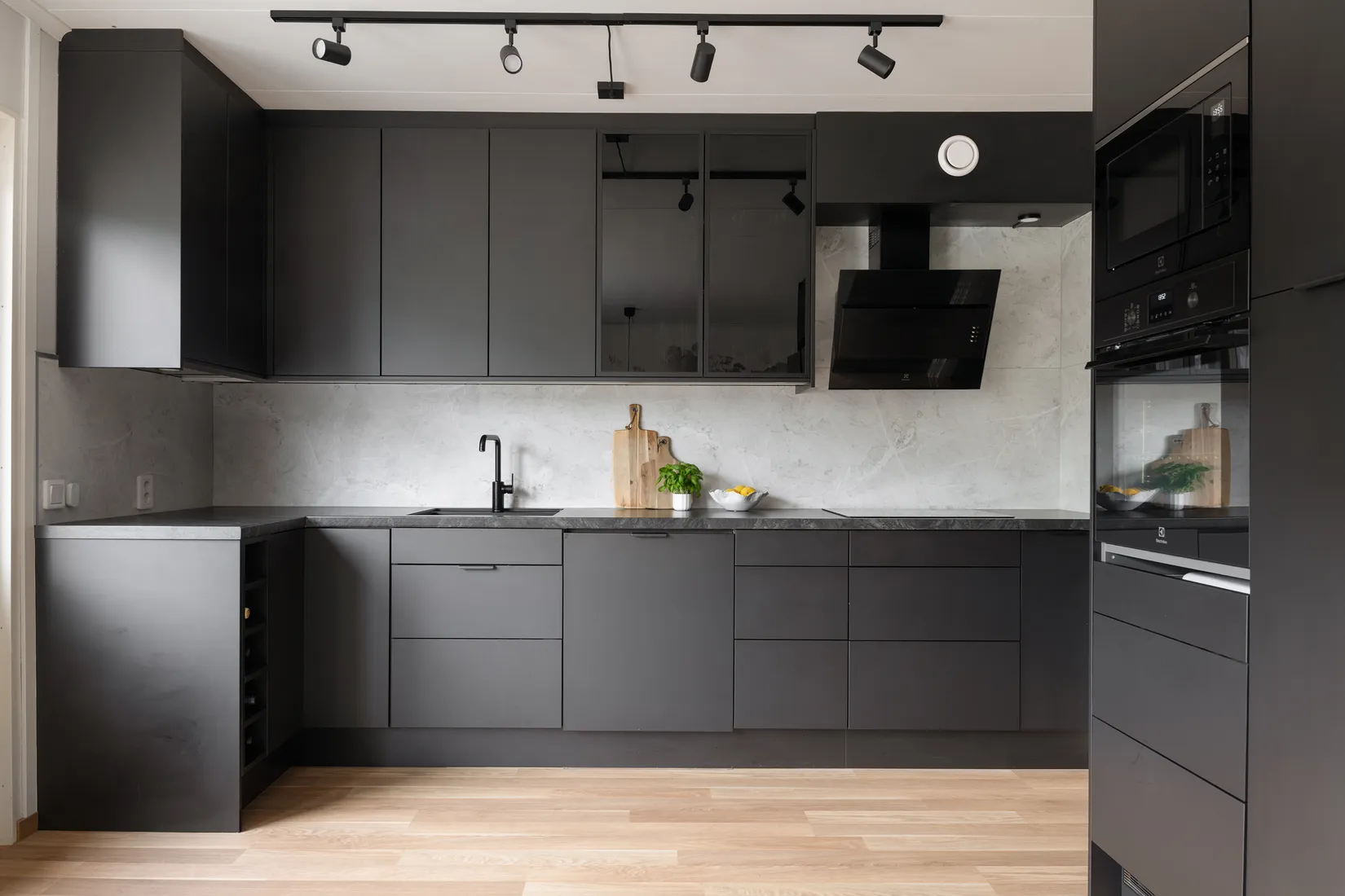 Radhus, Tvetgatan 15, Tveten, Kungälv