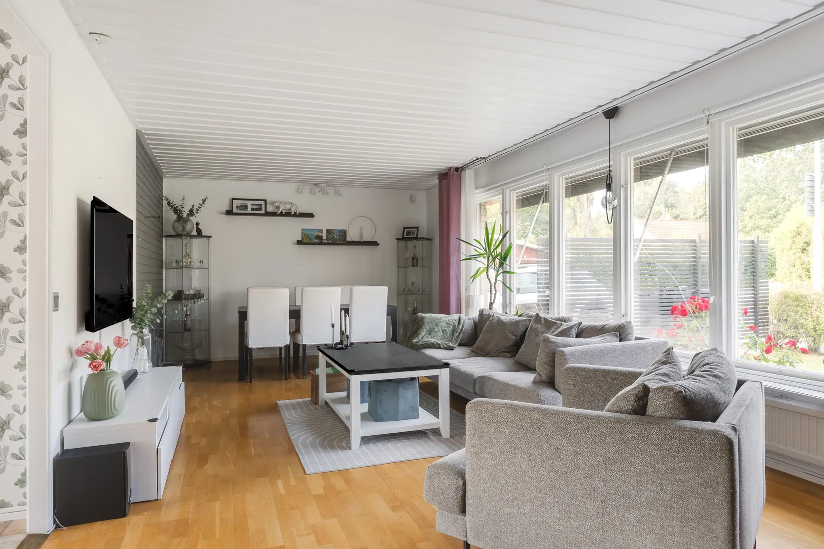 Villa, Symfonivägen 2, Radbyn, Mariestad