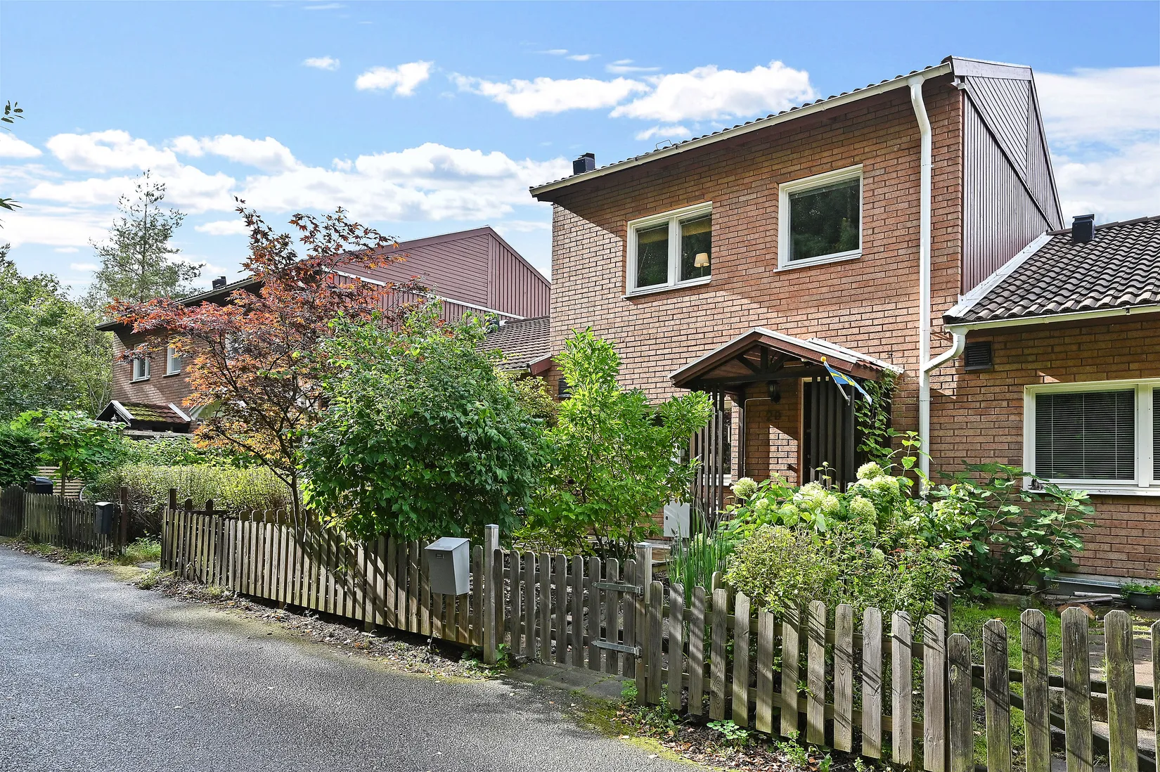 Radhus, Ekuddsvägen 2D, Ekebyhov, Ekerö
