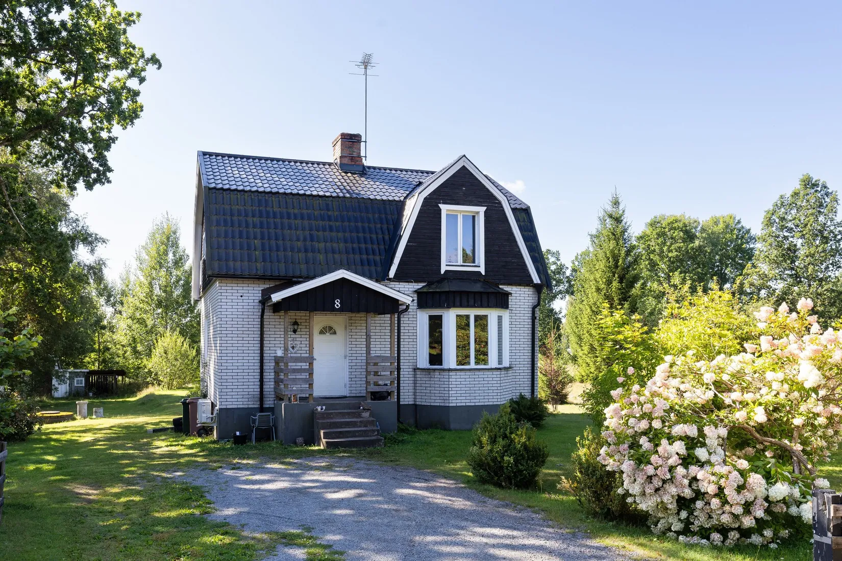 Villa, Skutarydsvägen 8, Emmaboda