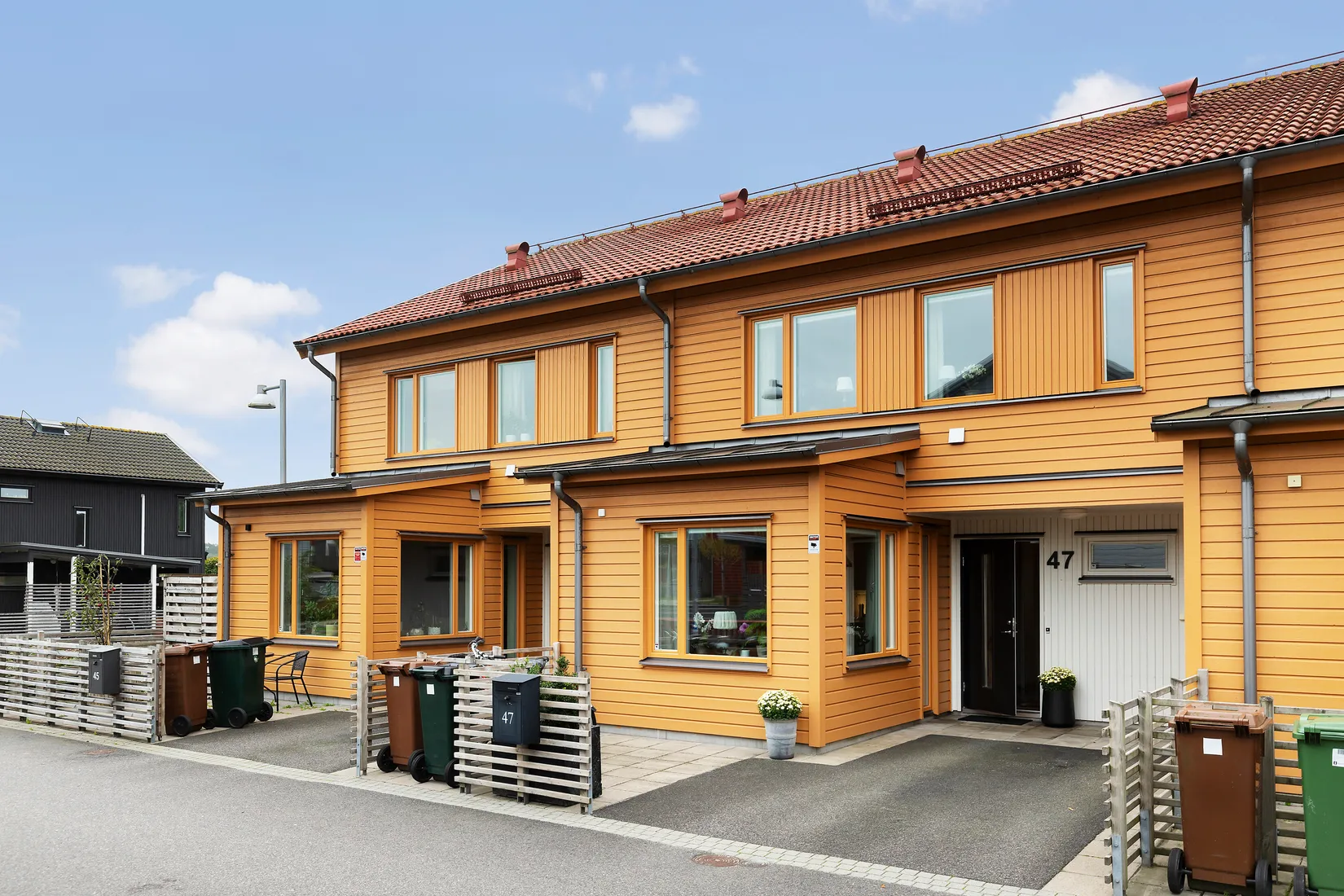 Radhus, Bärnstensvägen 47, Kolla Parkstad, Kungsbacka