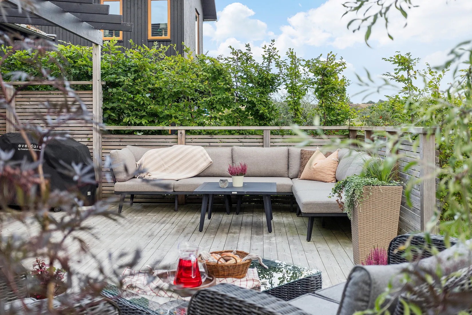 Radhus, Astrakanvägen 73, Fjärås centrum, Kungsbacka
