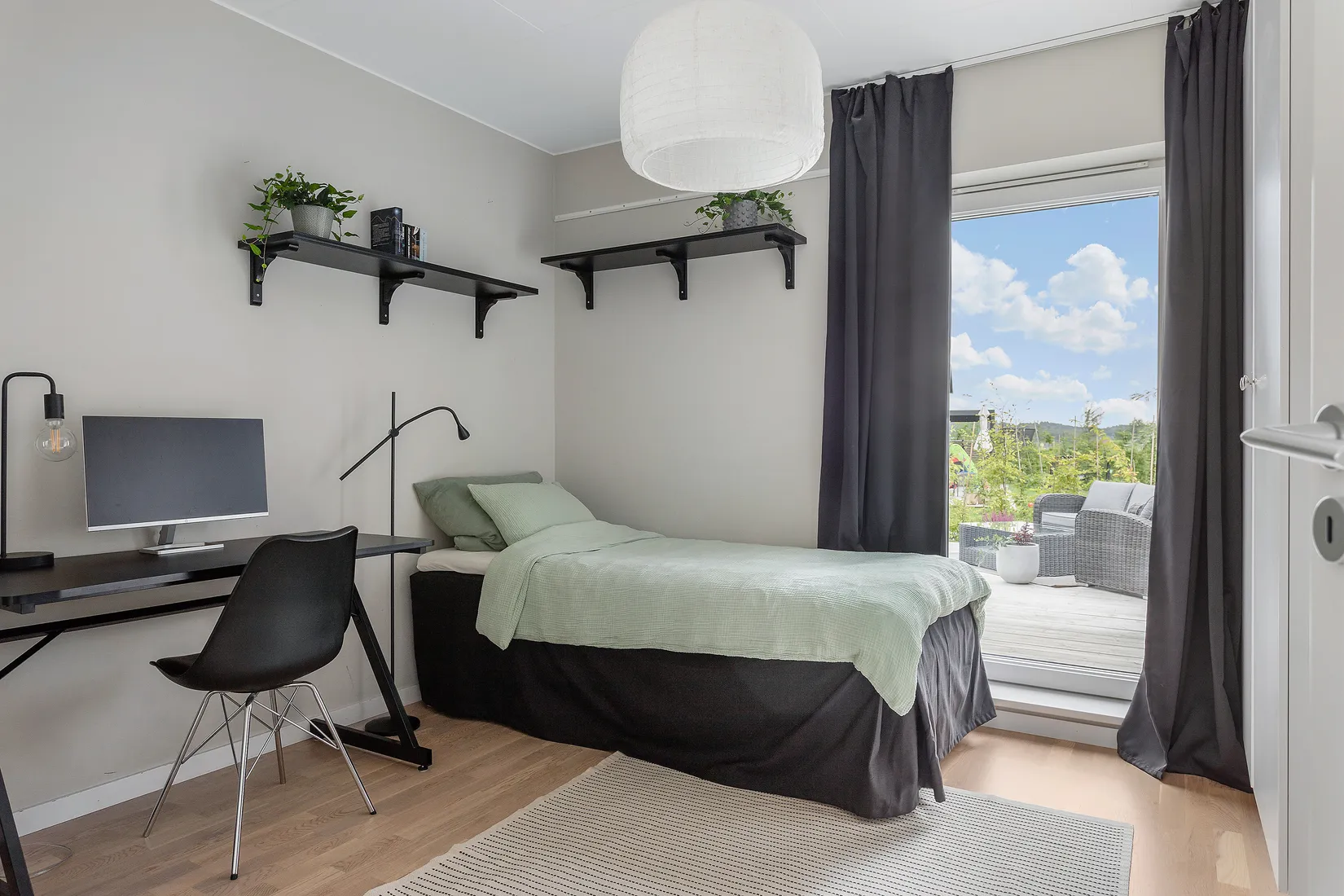 Radhus, Astrakanvägen 73, Fjärås centrum, Kungsbacka