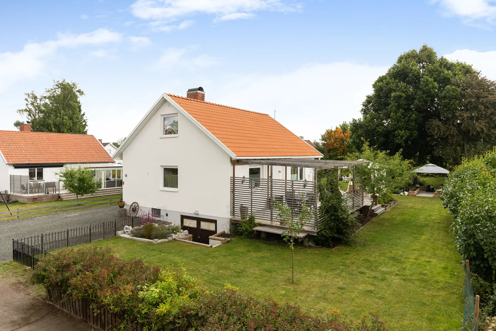 Villa, Villagatan 16, Väring, Skövde