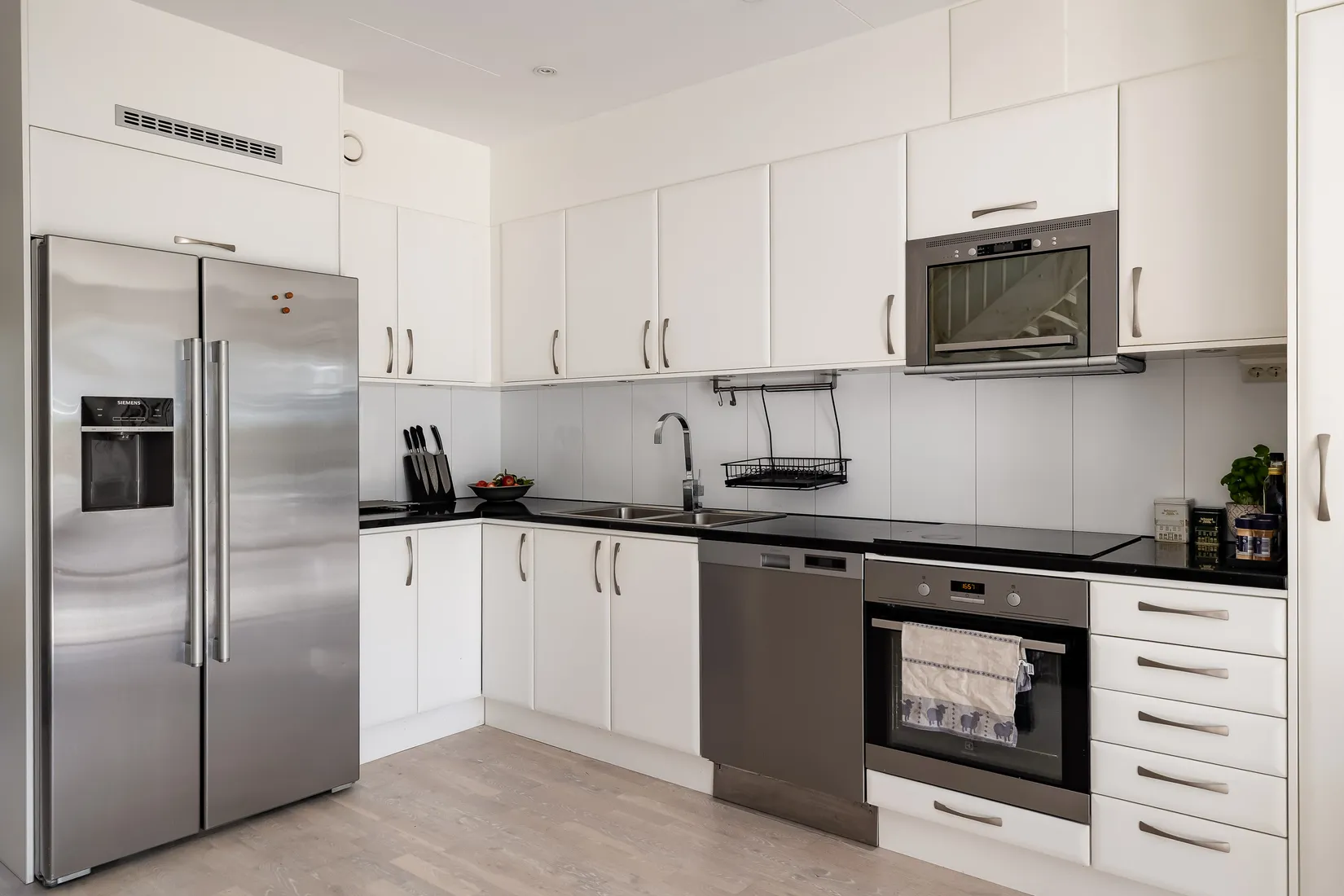 Radhus, Hindergårdsgatan 47B, Rynninge, Örebro