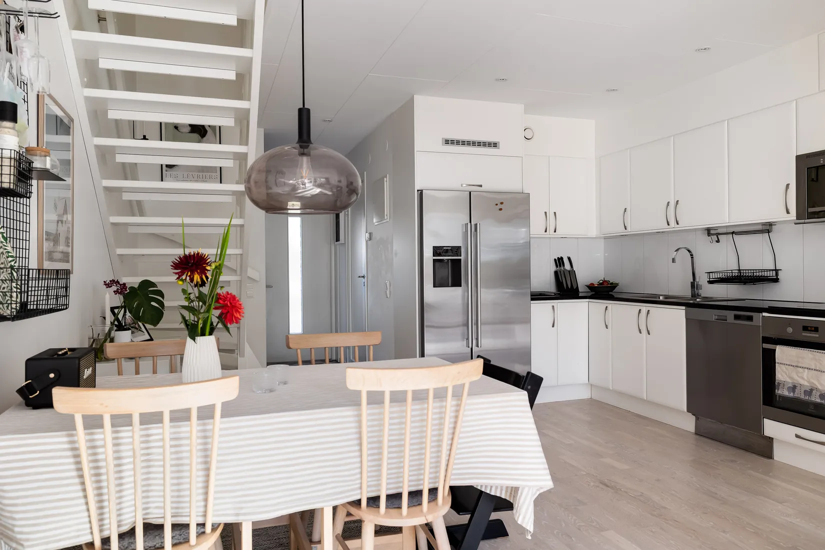 Radhus, Hindergårdsgatan 47B, Rynninge, Örebro