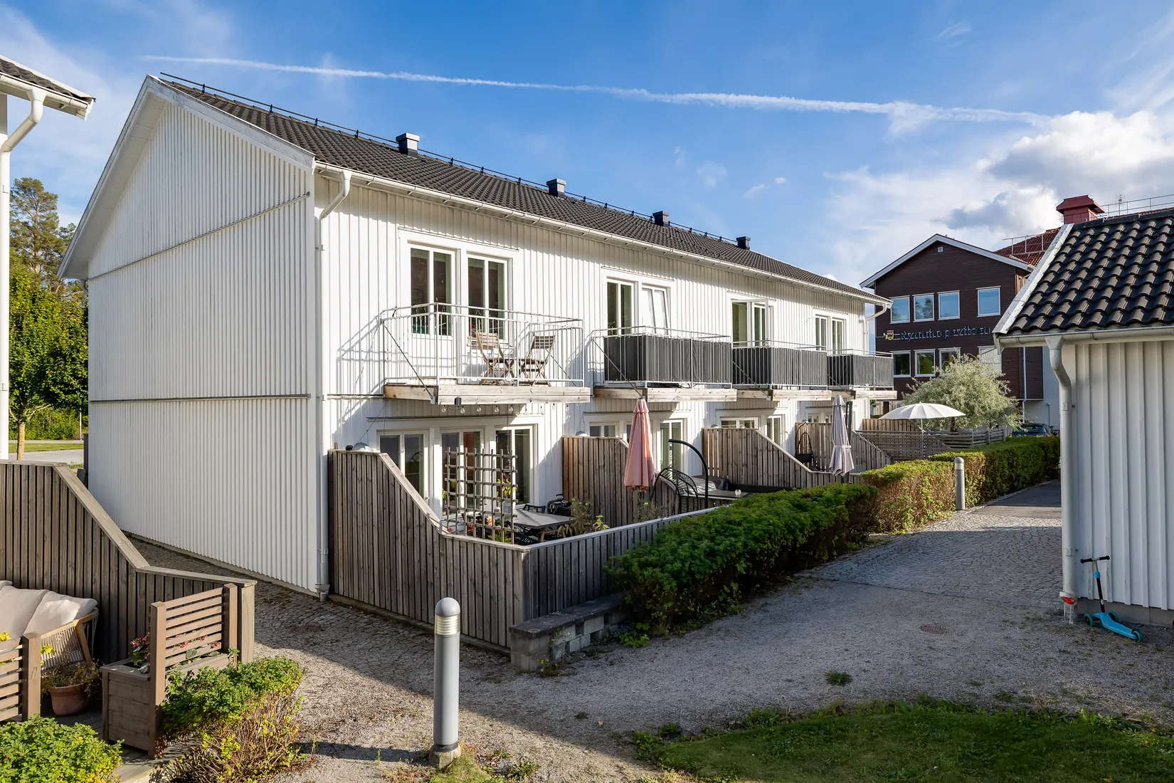 Radhus, Hindergårdsgatan 47B, Rynninge, Örebro