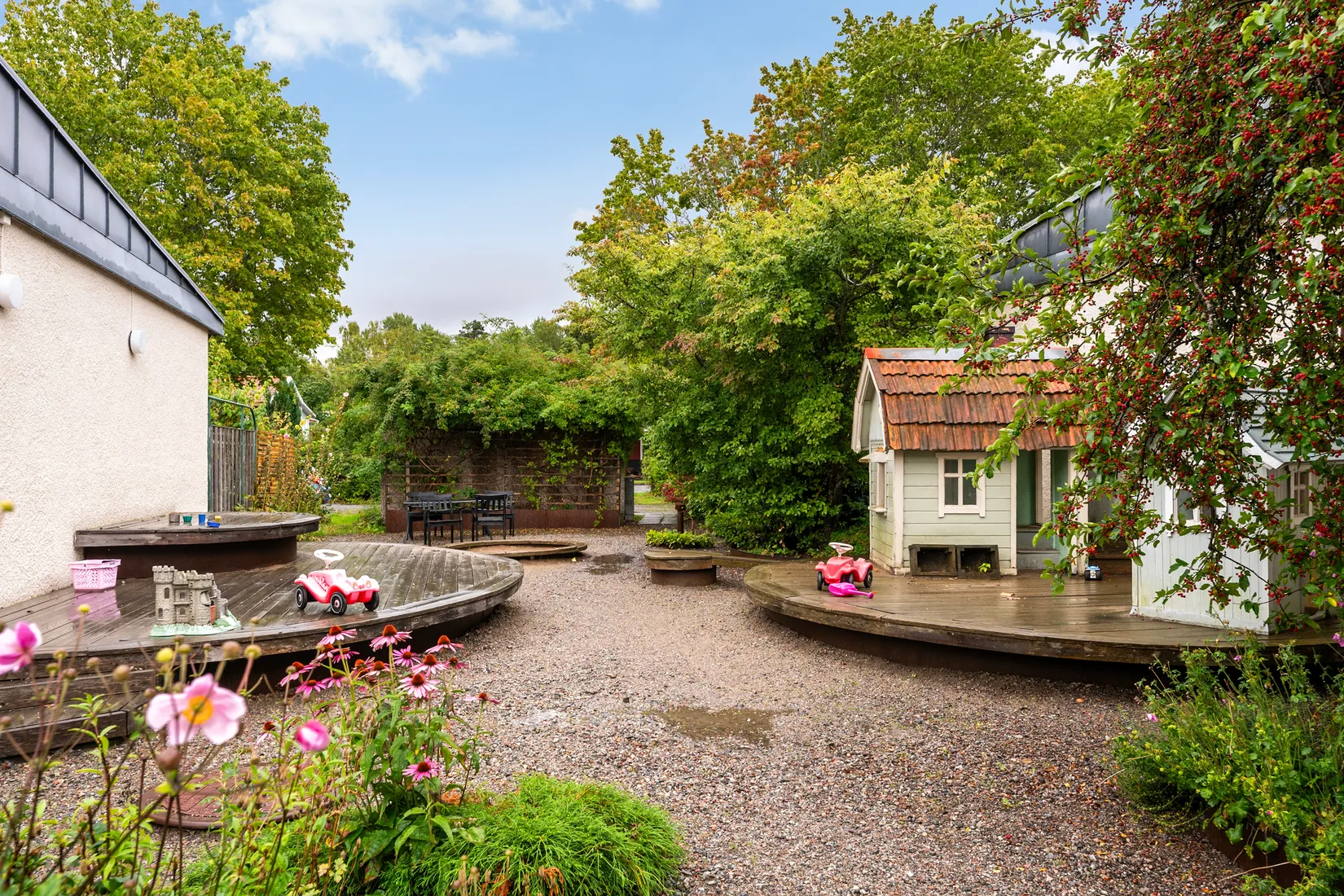 Radhus, Handelsvägen 102, Gamla Enskede, Stockholm