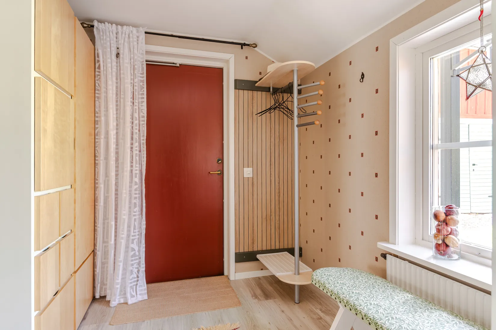 Radhus, Huvudstagatan 9, Centralt, Vadstena