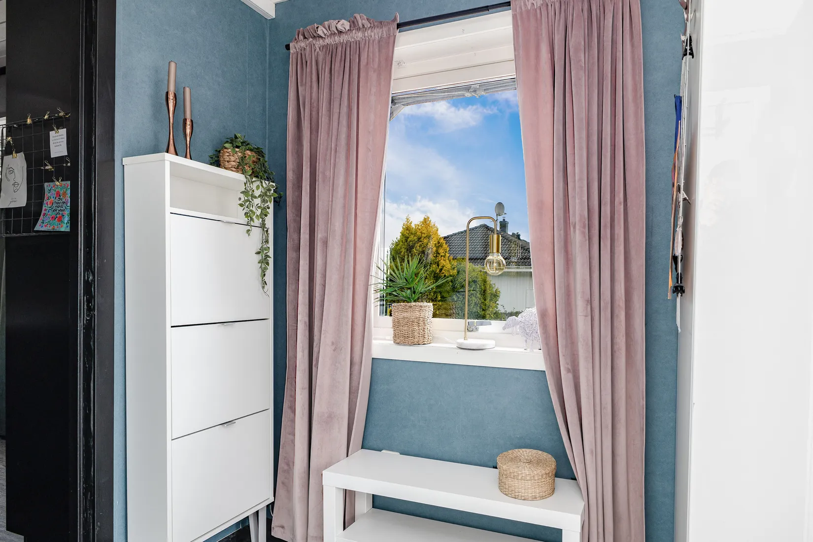 Villa, Pelarskogsgatan 30, Ullvibackar, Köping