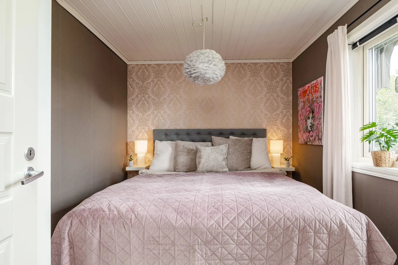 Villa, Pelarskogsgatan 30, Ullvibackar, Köping