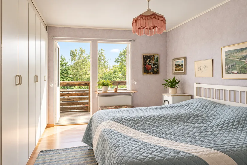 Radhus, Mossvägen 28, Fullersta, Huddinge